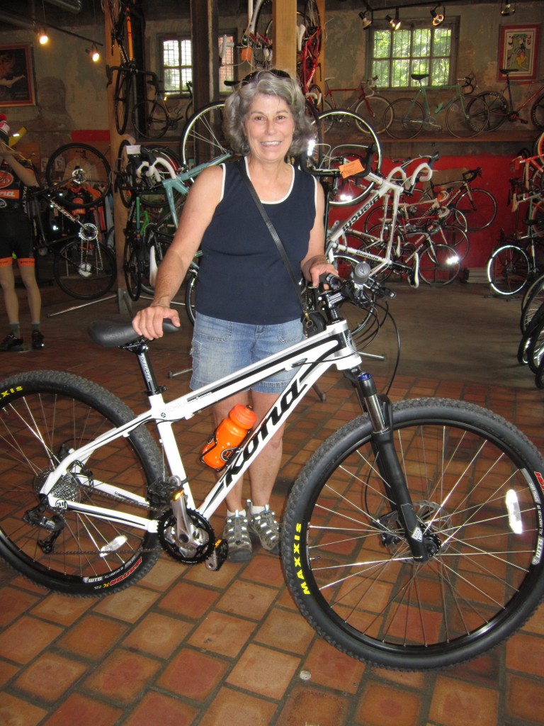 Susan with her new Kona Mahola! Looking Good!