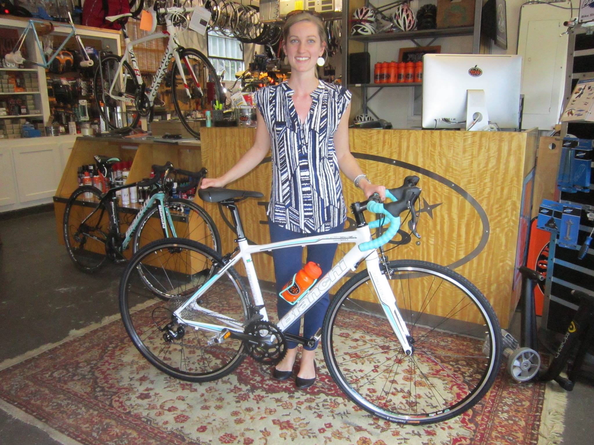 Nicole with her new Bianchi Via Nirone 7 Dama Blanca. She is ready for cycling adventure on her beautiful new Bianchi Bicycle. Looking Good!